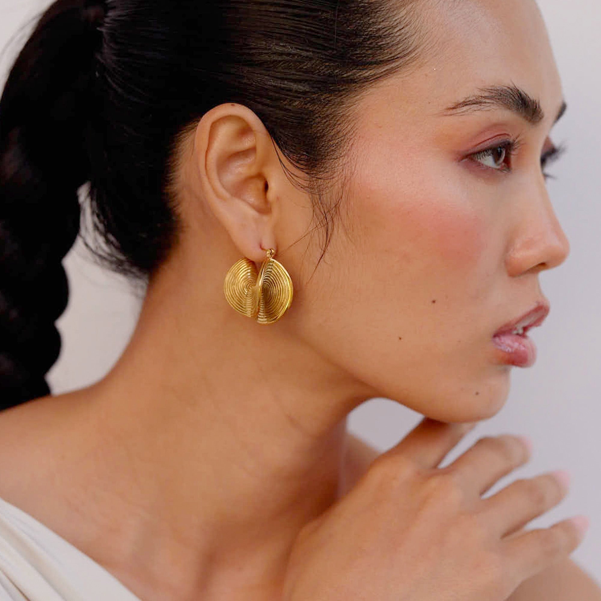 Chloe Signature Earrings in 18K Gold Plated