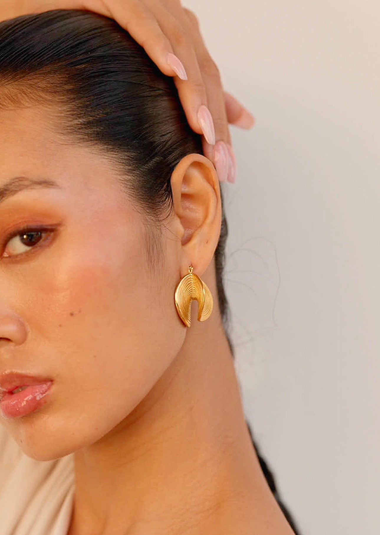 Chloe Signature Earrings in 18K Gold Plated