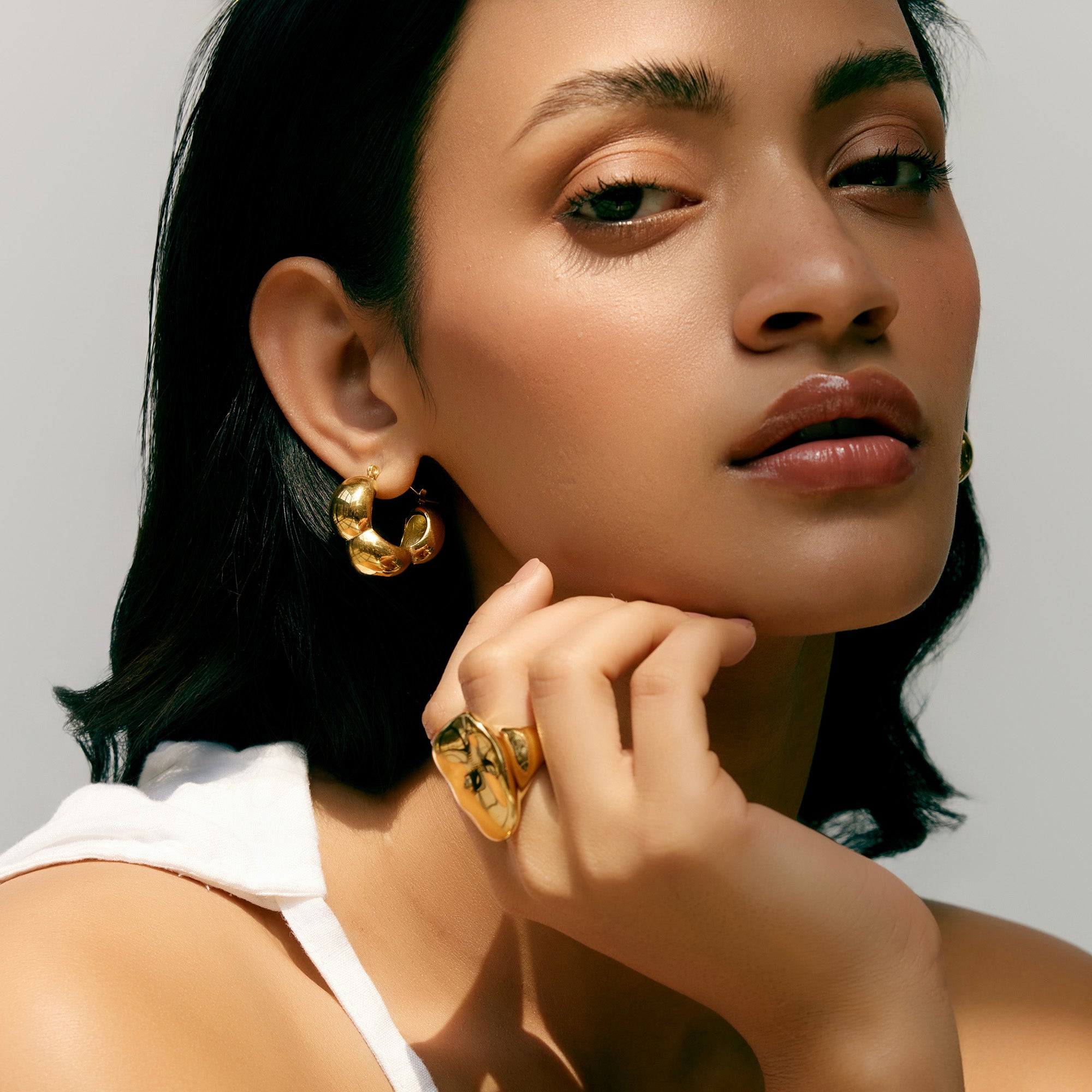 Bia Hoop Earrings in 18K Gold Plated