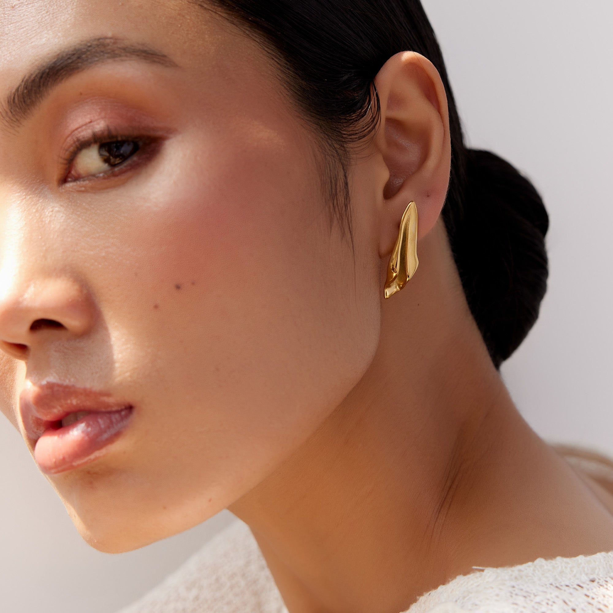 Eva Gold Earrings in 18K Gold Plated