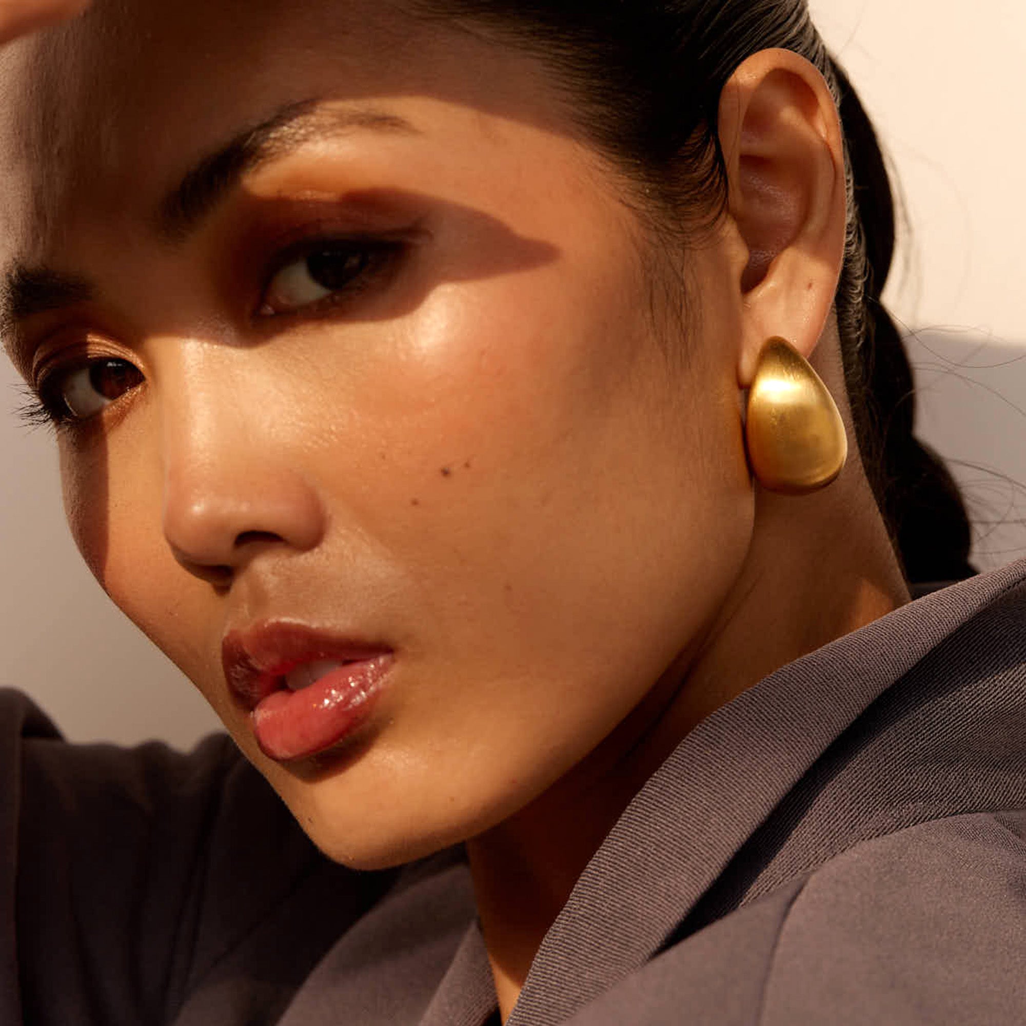 Sansa Teardrop Earrings in 18K Gold Plated