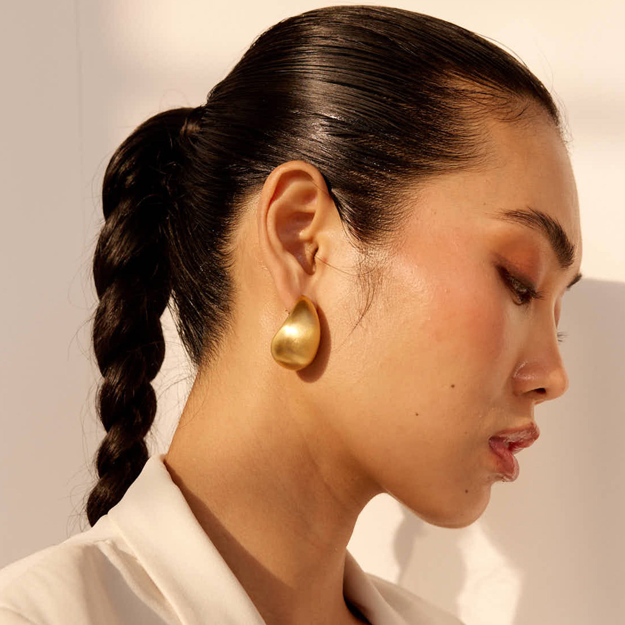 Sansa Teardrop Earrings in 18K Gold Plated