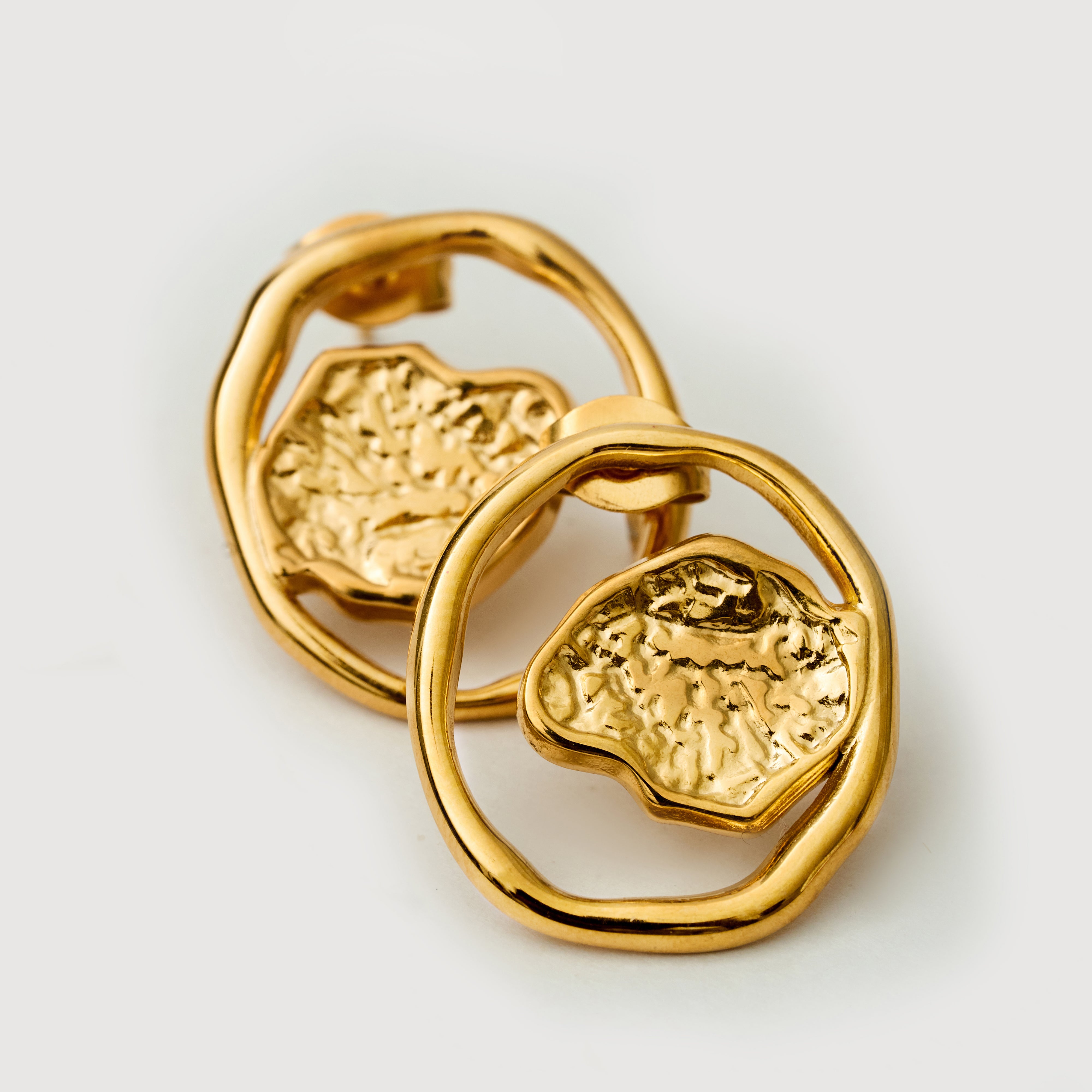 Aurelia Crest Stud Earrings in 18K Gold Plated