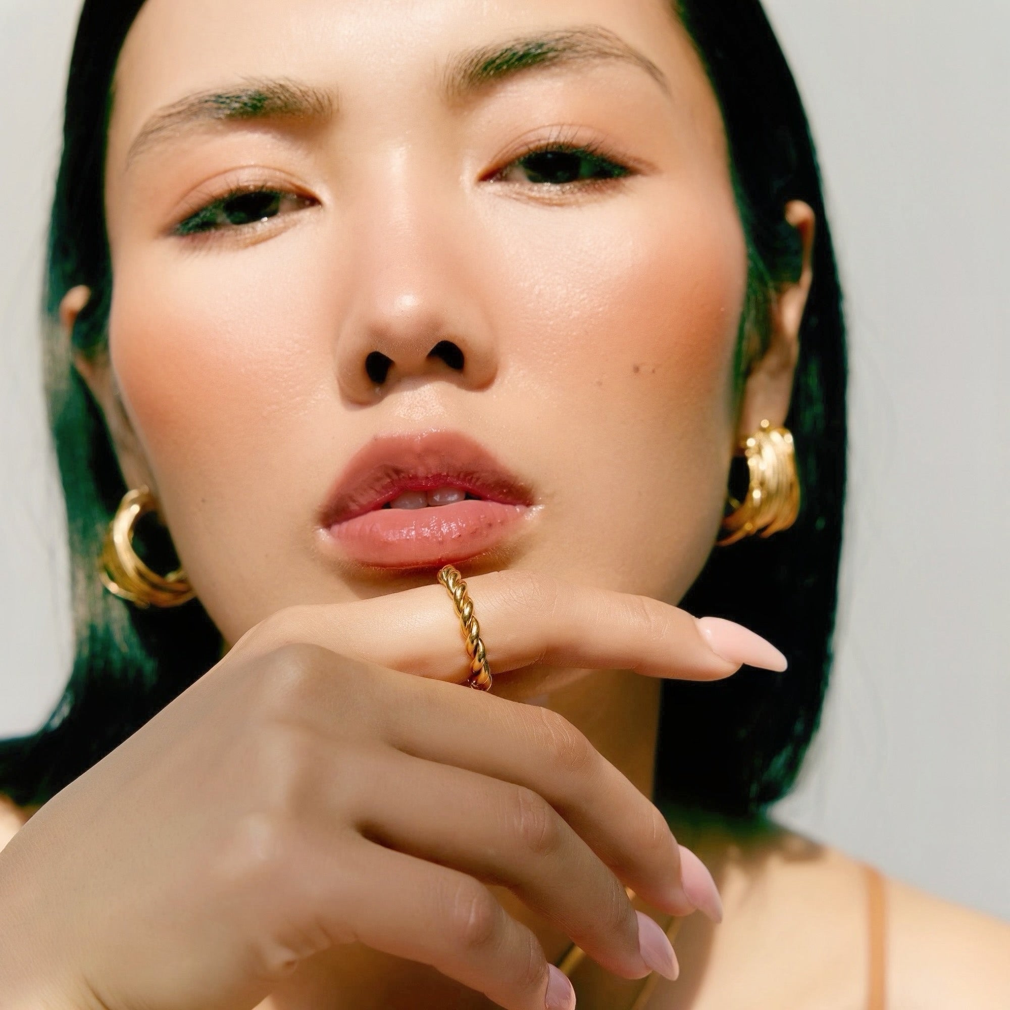 Zora Twisted Ring in 18K Gold Plated