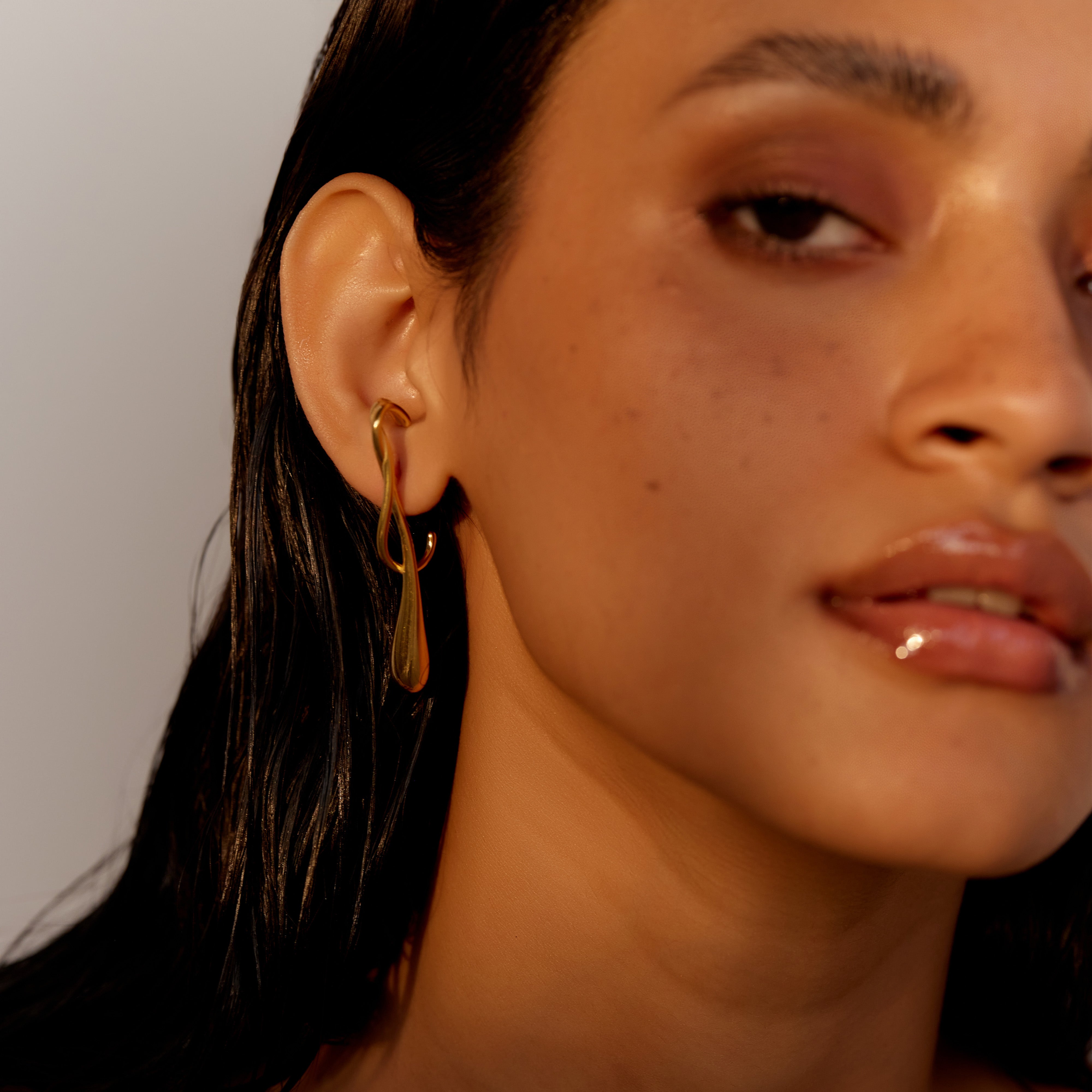 Uluwatu Waves Irregular Earrings in 18K Gold Plated