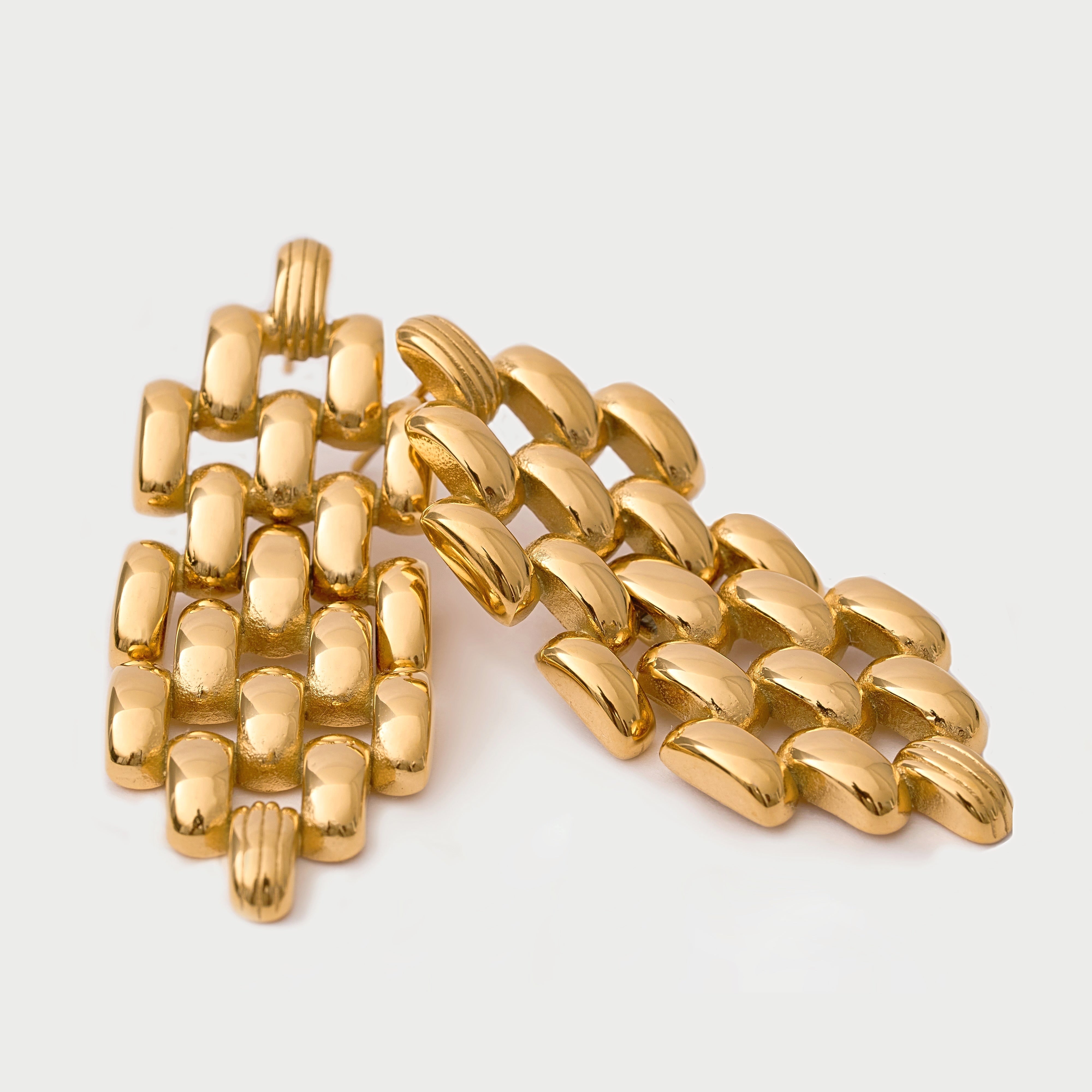 Diana Timeless Earrings in 18K Gold Plated