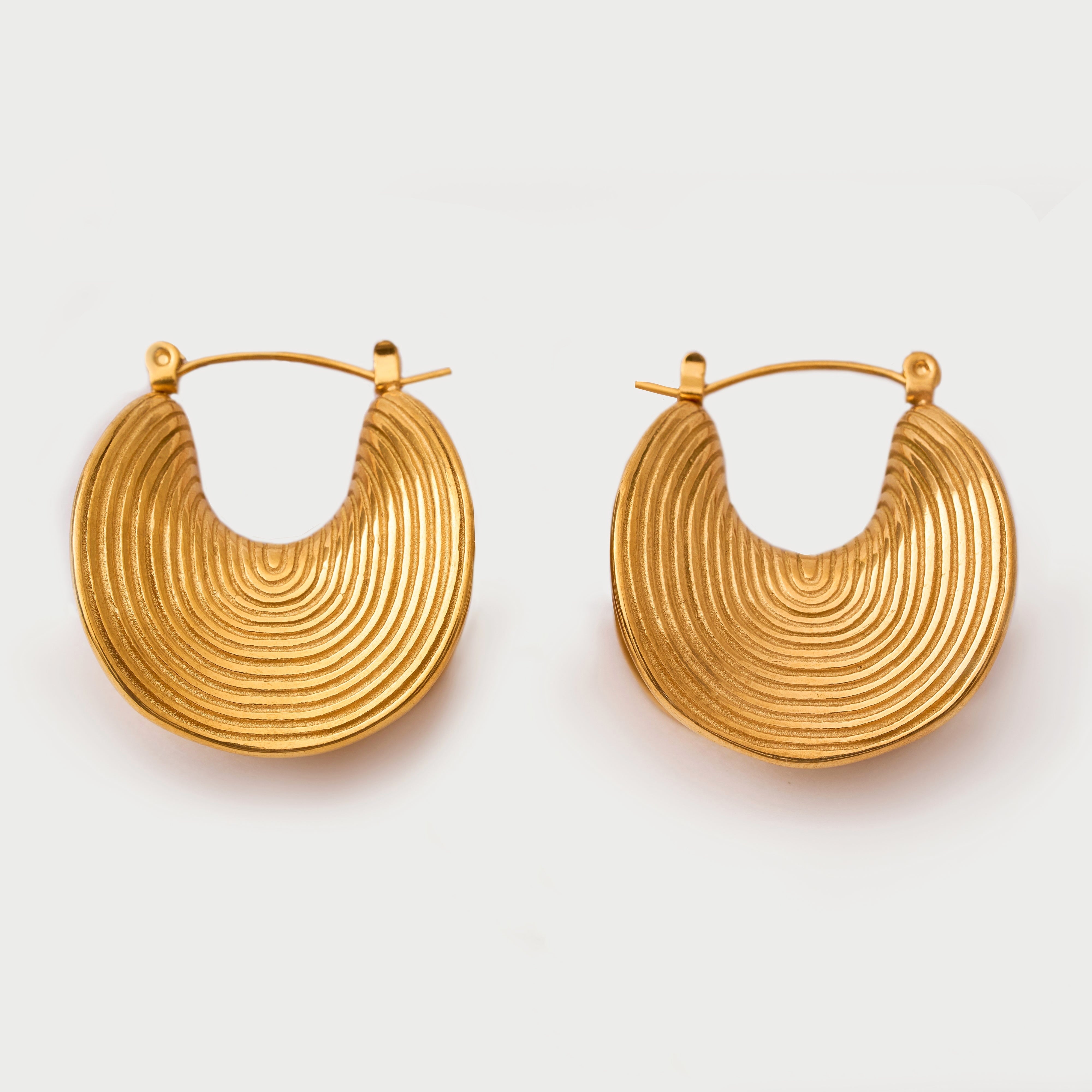 Chloe Signature Earrings in 18K Gold Plated