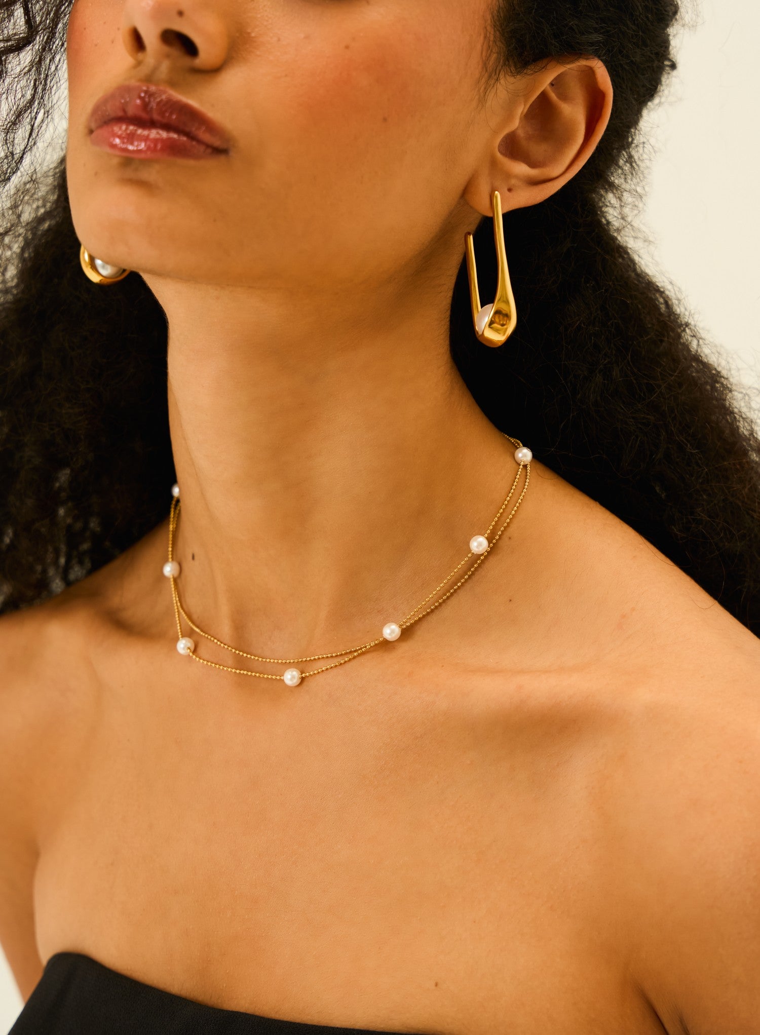Salma Floating Pearl Choker in 18K Gold Plating