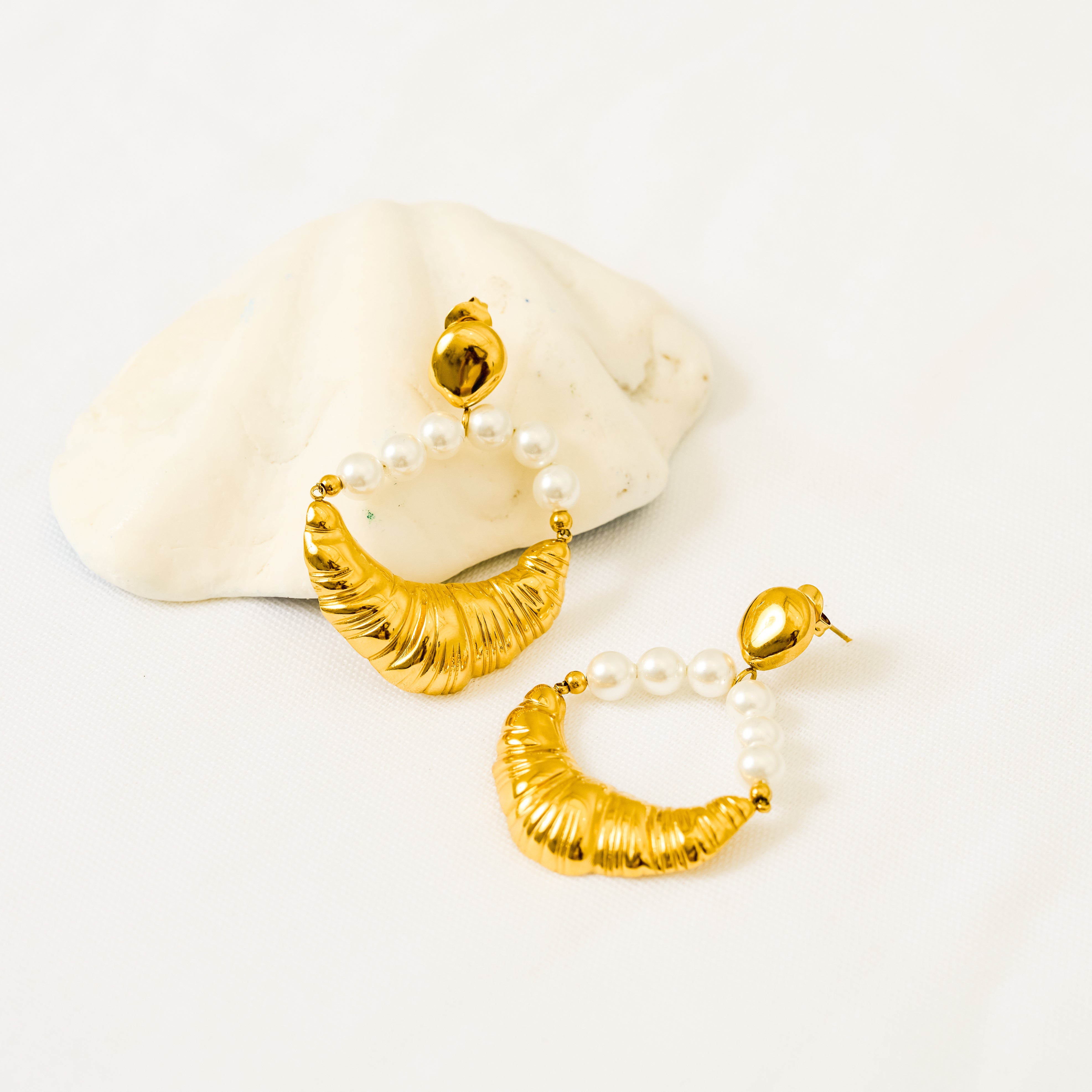 Hana Cascade Pearl Earrings in 18K Gold Plated
