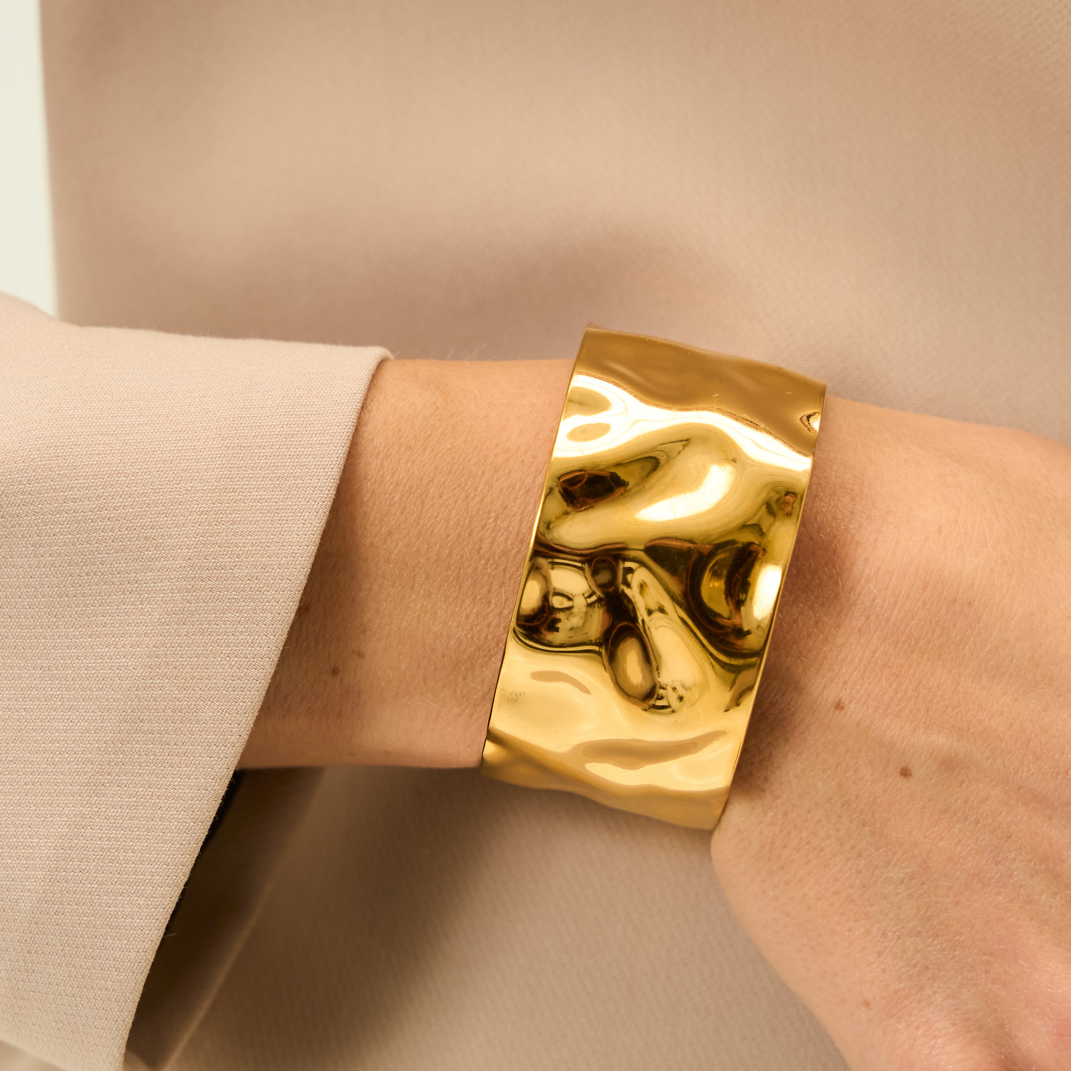 Céline Wave Gold Cuff in 18K Gold Plated