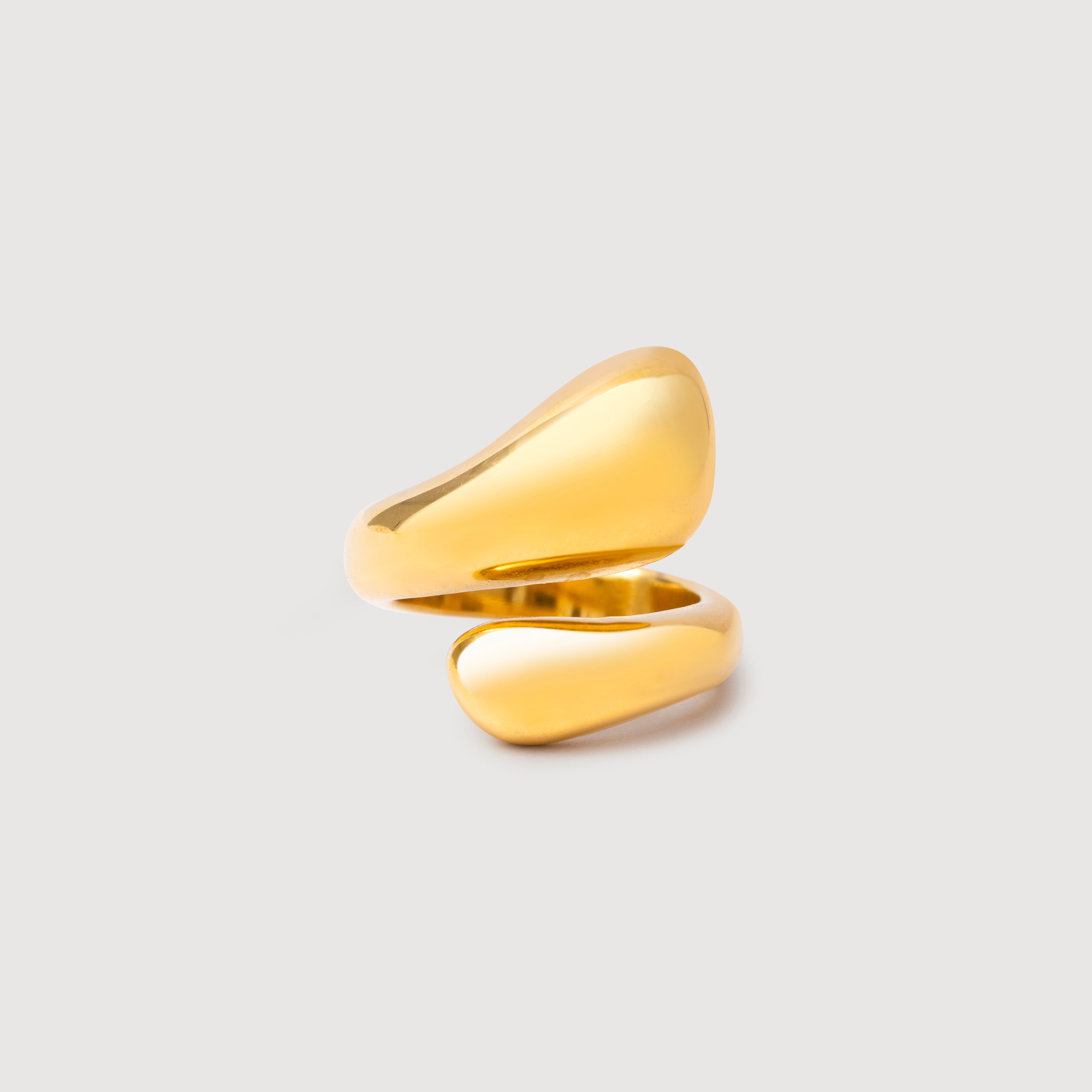 Margarate Ring in 18K Gold Plated