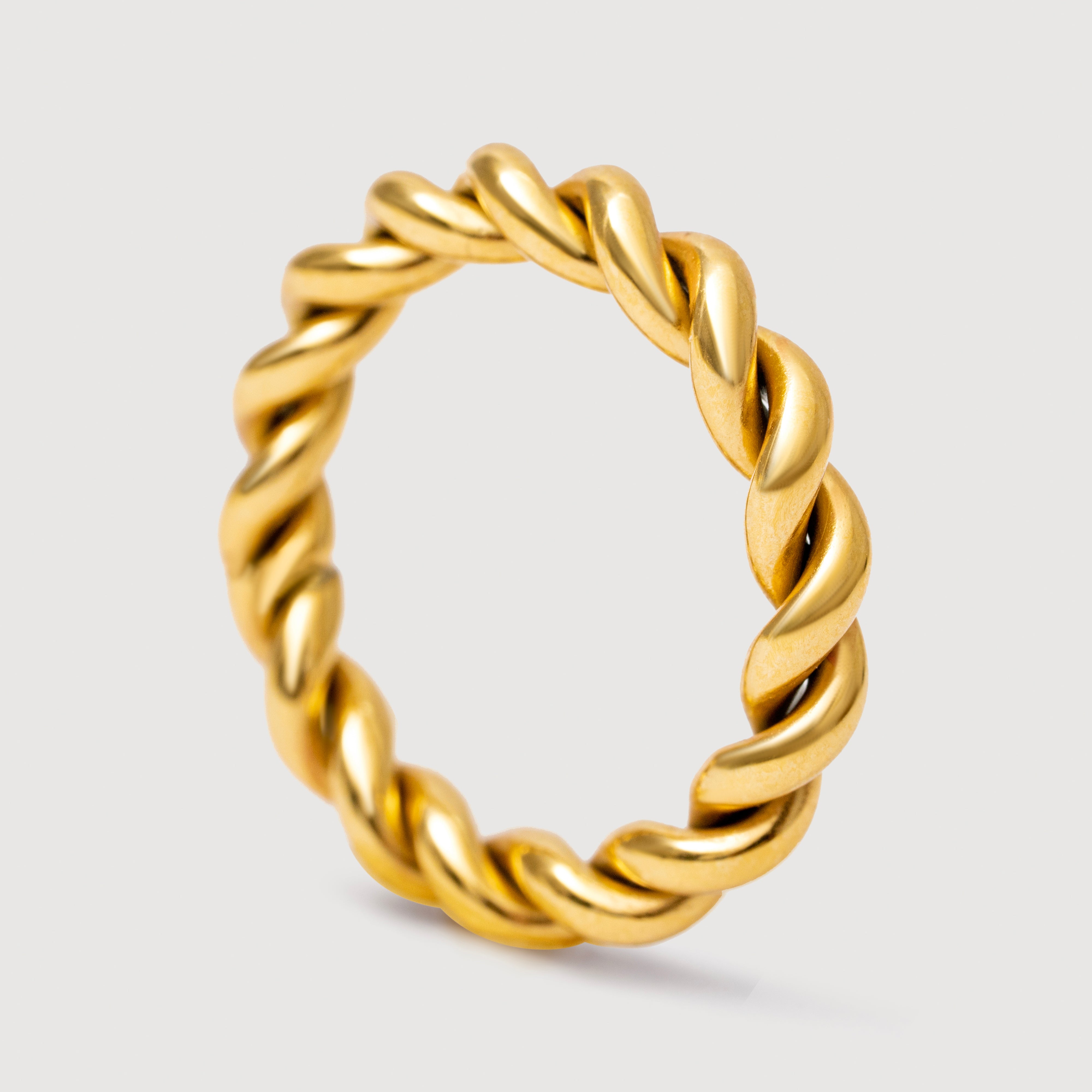 Zora Twisted Ring in 18K Gold Plated