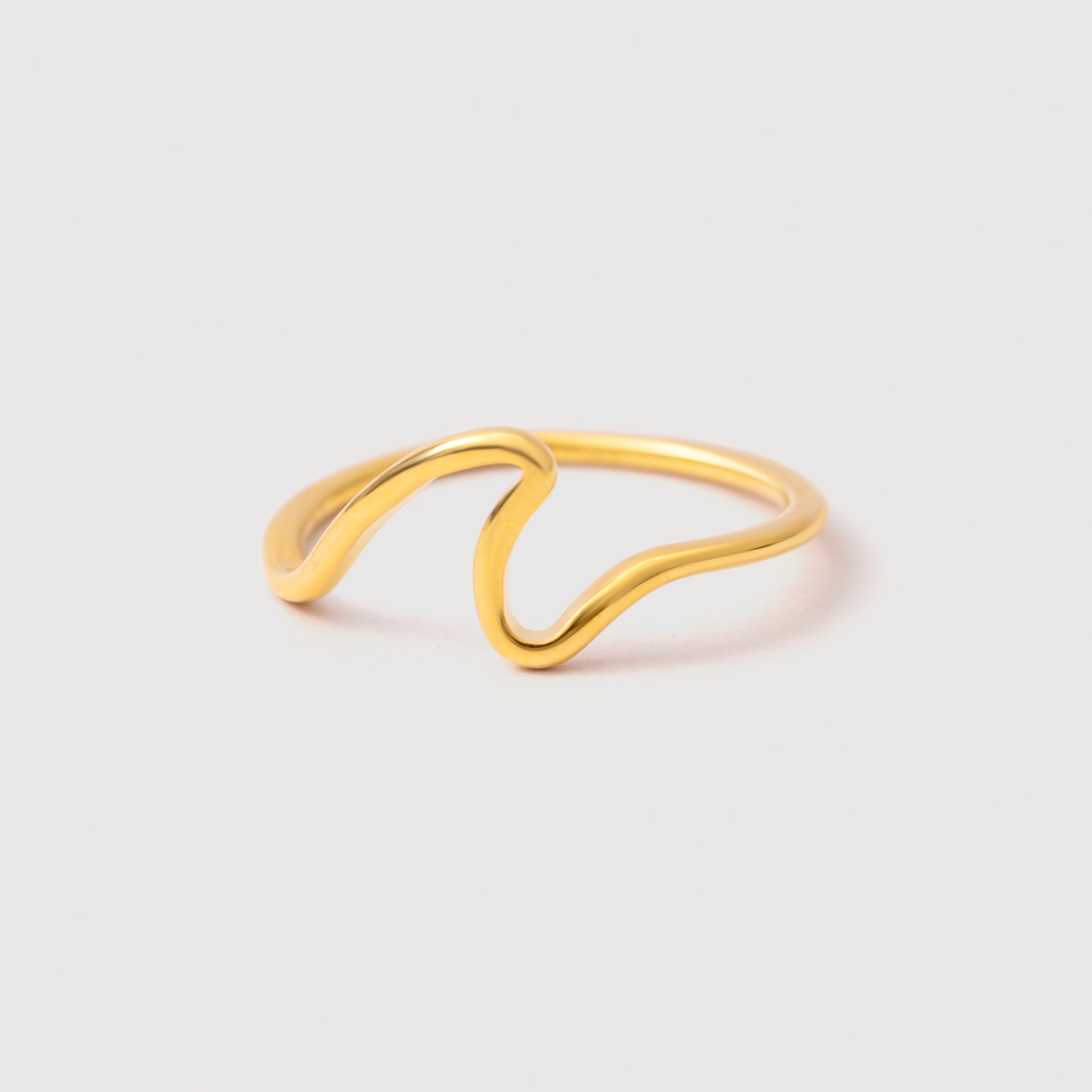 Canggu Wave Ring in 18K Gold Plated