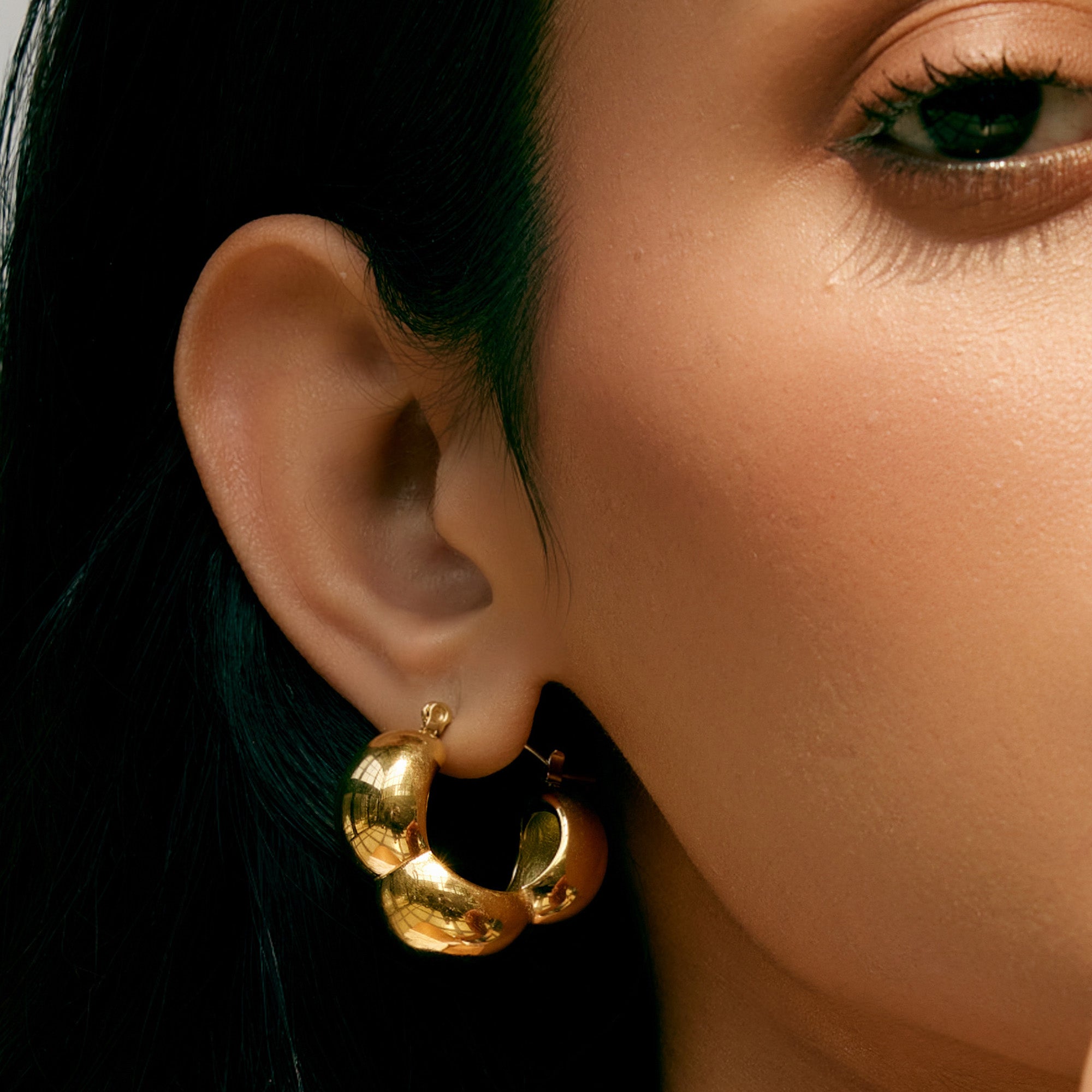 Bia Hoop Earrings in 18K Gold Plated