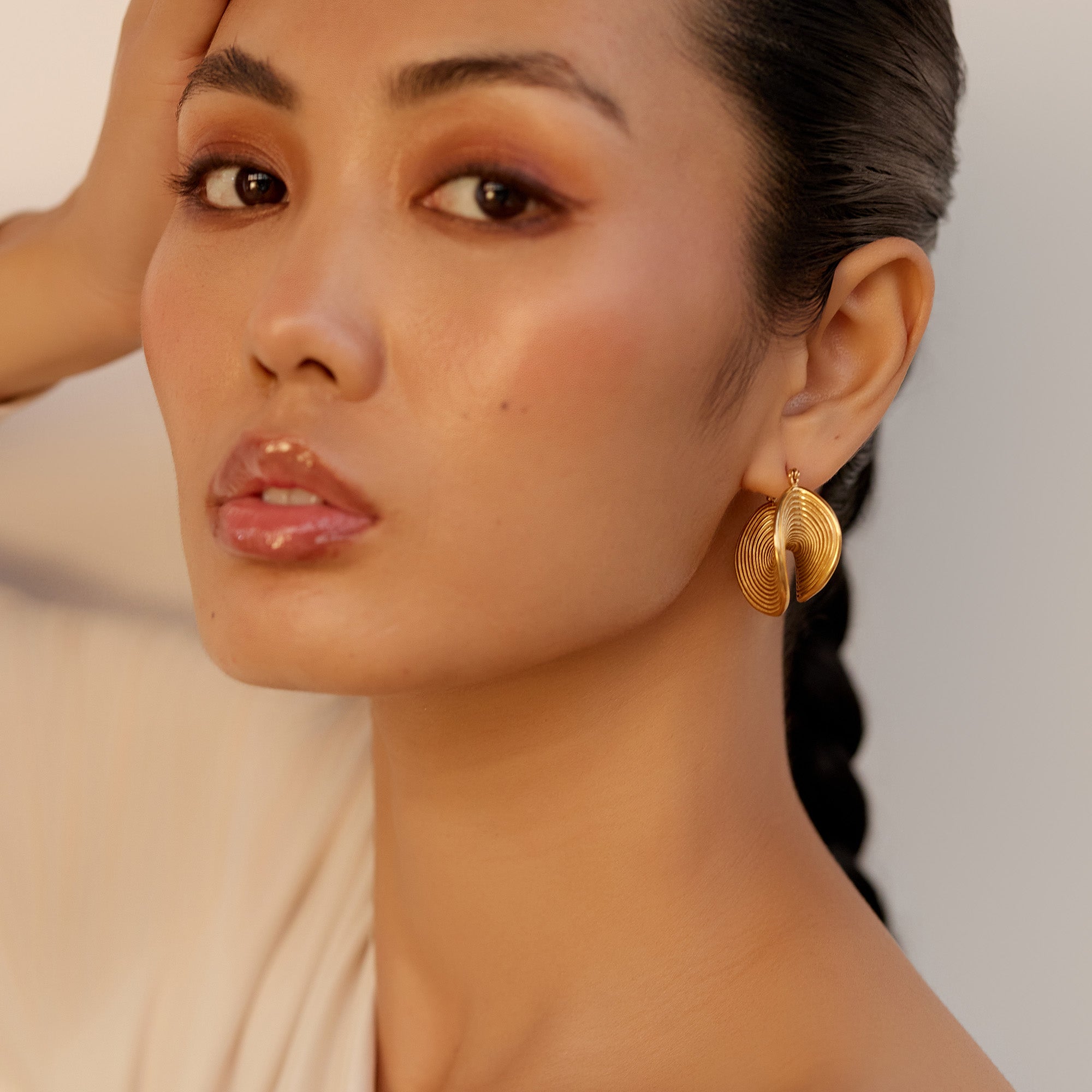 Chloe Signature Earrings in 18K Gold Plated