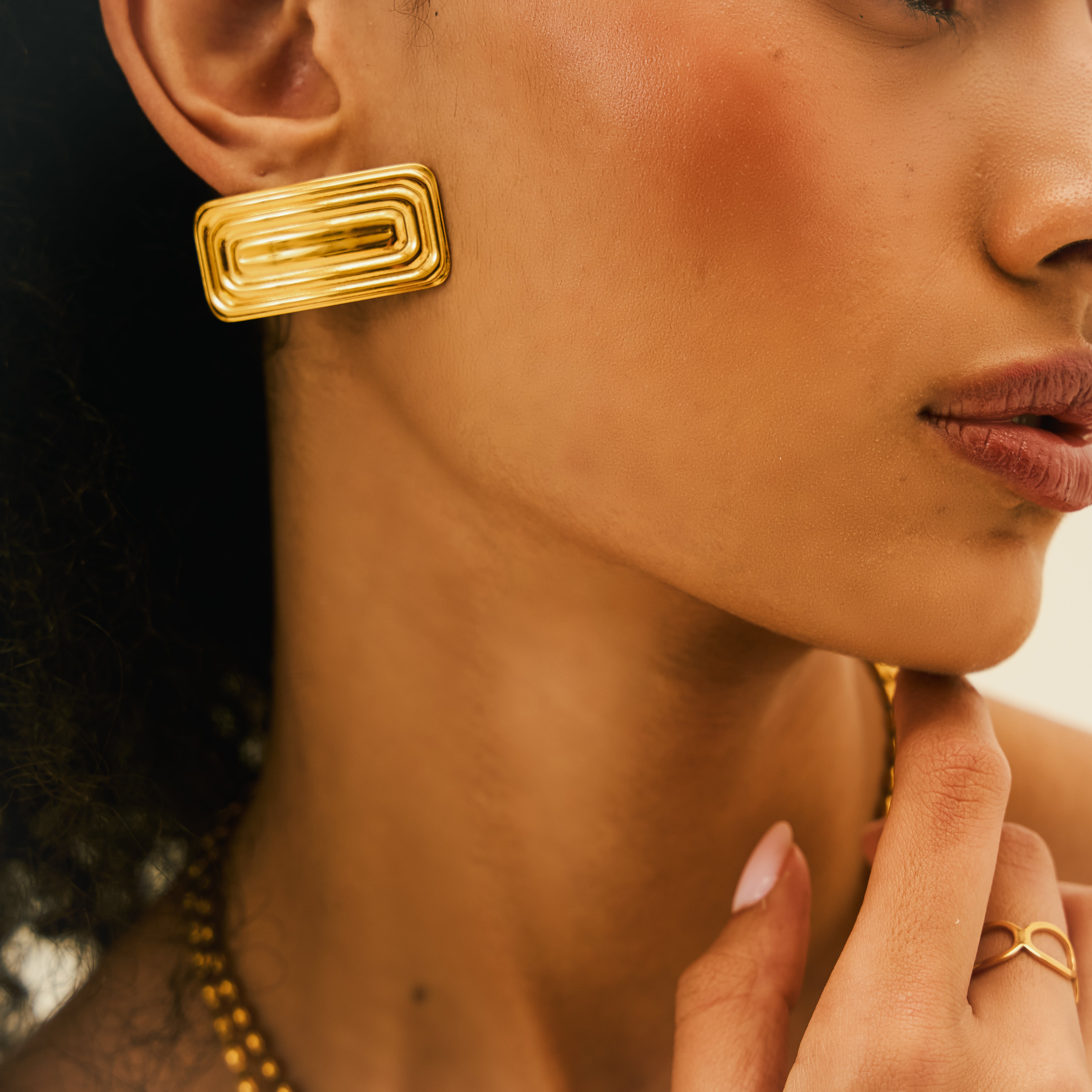 Riviera Statement Bar Earrings in Gold